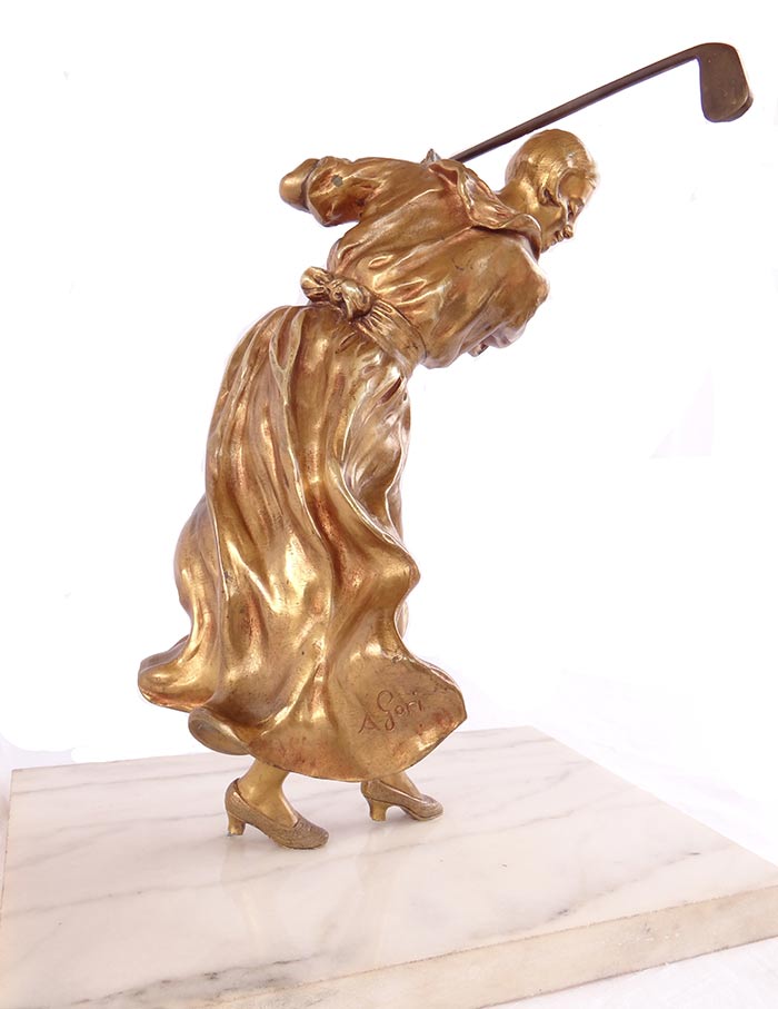 A Gori • Left-Handed Lady Golfer
