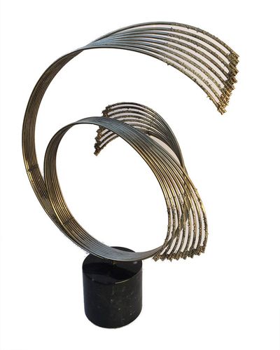 Curtis Jere<br>• Circular Spray