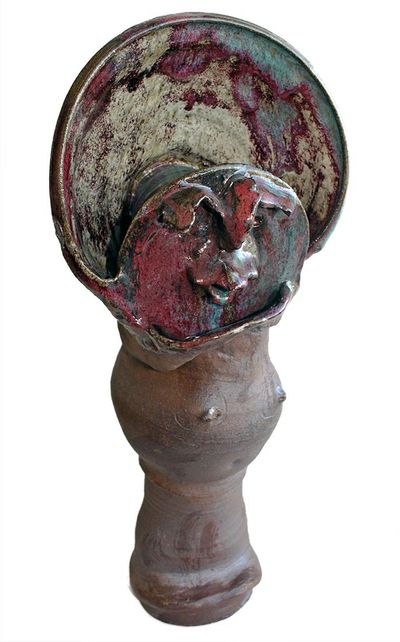 Stoneware: Bird face woman • Peter Daniels