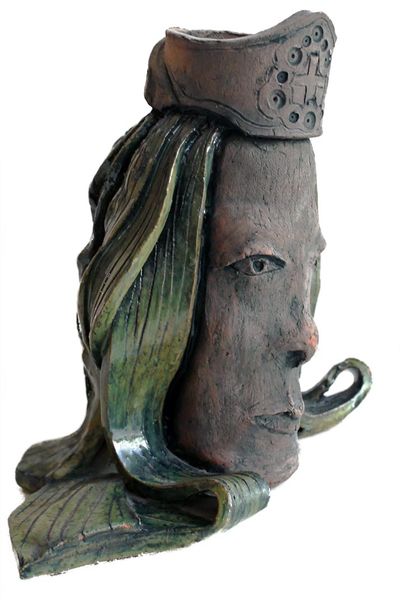 Stoneware: Queen • Peter Daniels