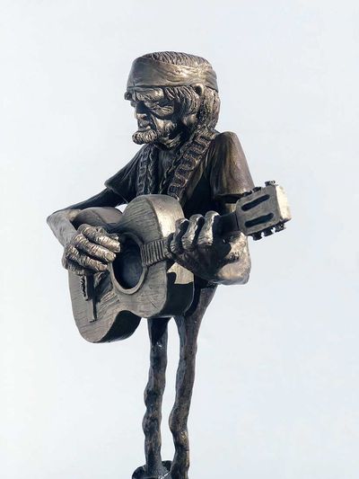 Willie • Chris Towle